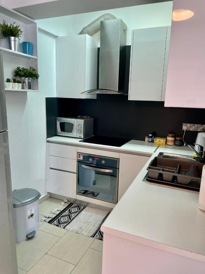 Amazing 2-Bedroom Apartment With Pool!! Limassol Kültér fotó