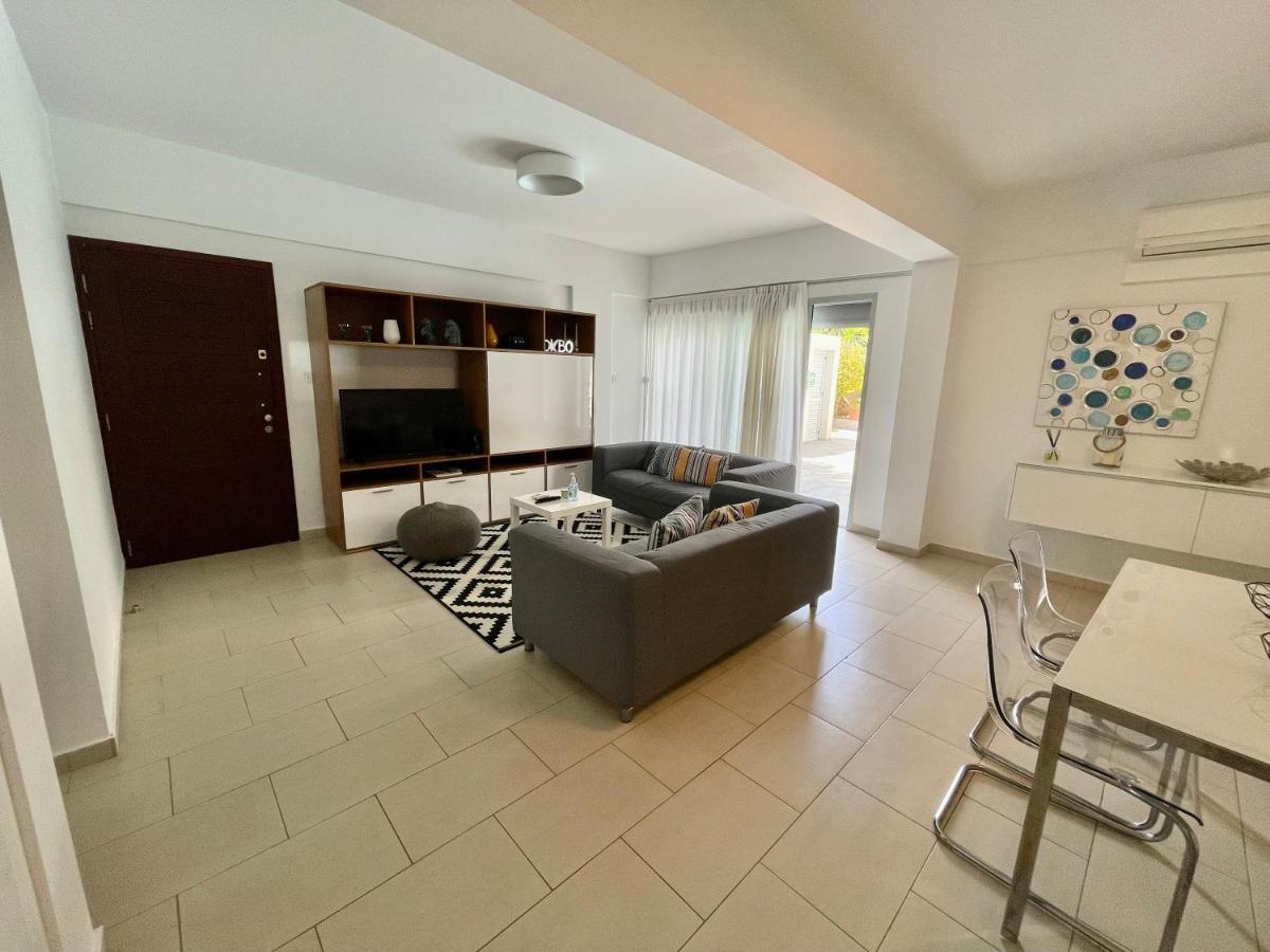 Amazing 2-Bedroom Apartment With Pool!! Limassol Kültér fotó